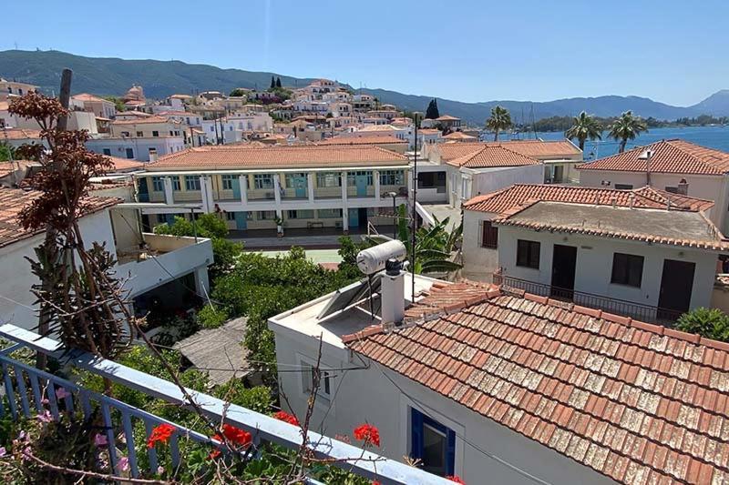 Nikos Rooms And Studios Poros Town Exterior photo